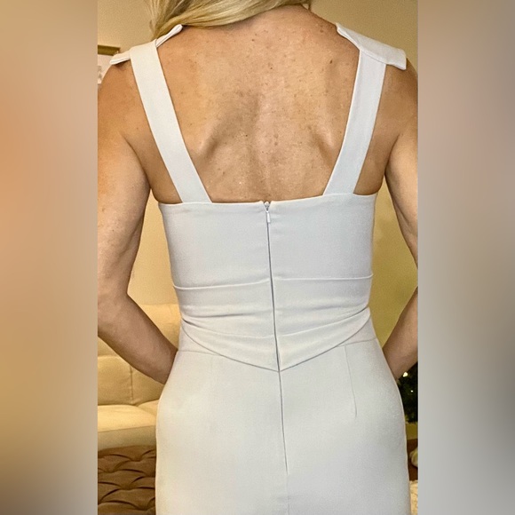 Black Halo by Laurel Berman - Sheath Dress - Pale Grey - Size 4 - Picture 4 of 6